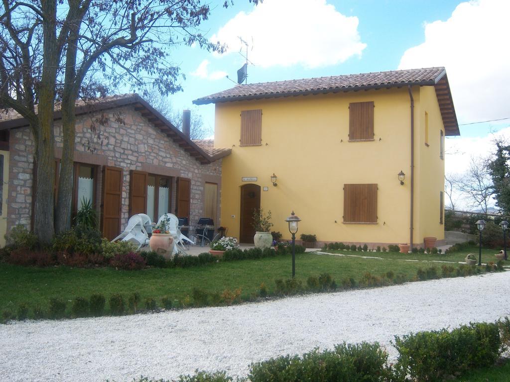 Agriturismo Lo Sgorzolo Pergola Eksteriør billede